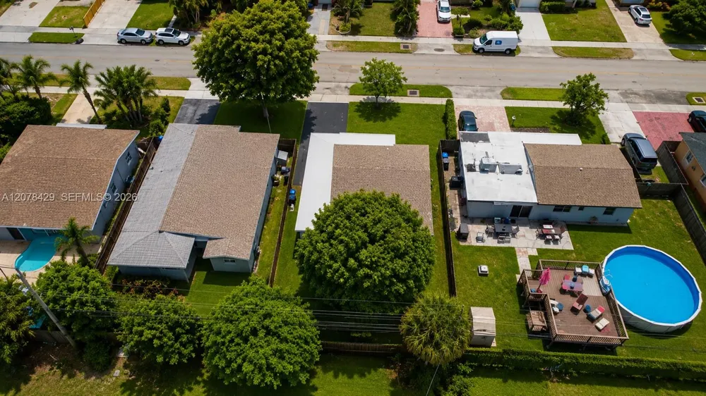 5225 NE 1st Ave Fort Lauderdale, FL 33334