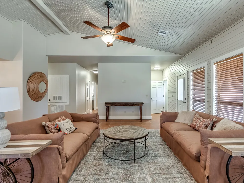 1656 McNally Road Eufaula, OK 74432