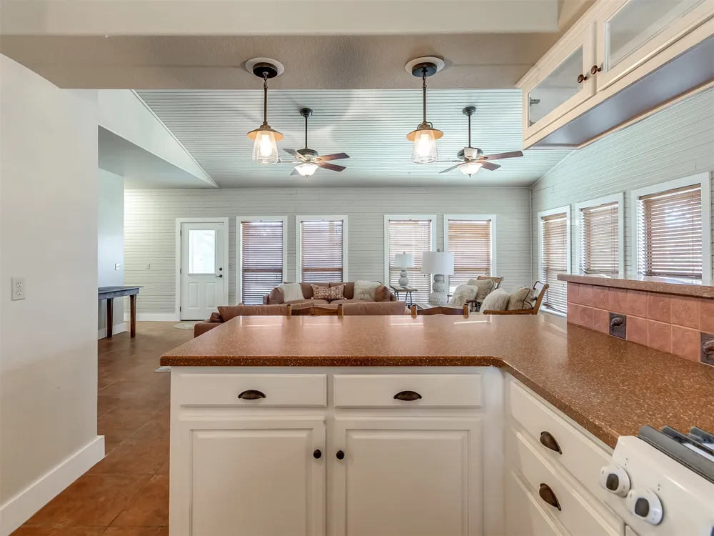 1656 McNally Road Eufaula, OK 74432