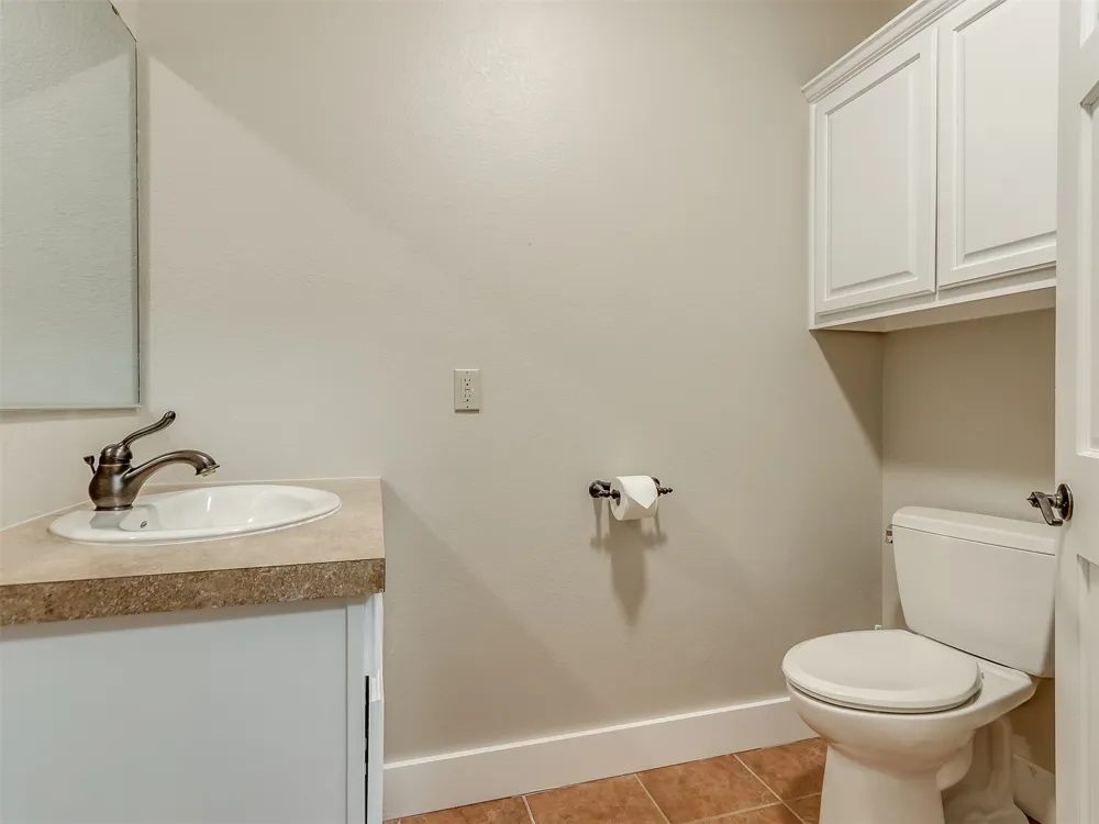 1656 McNally Road Eufaula, OK 74432