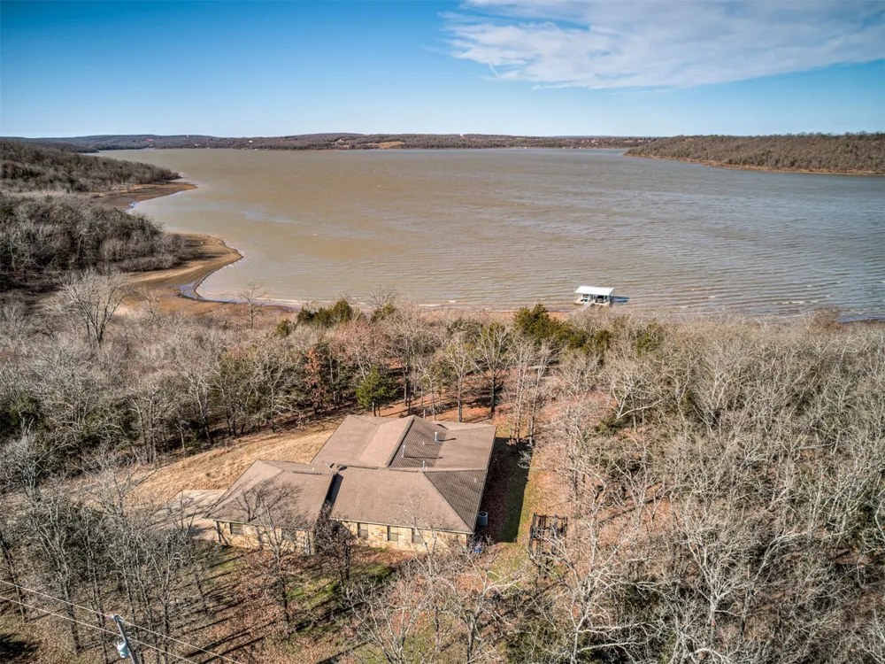 1656 McNally Road Eufaula, OK 74432