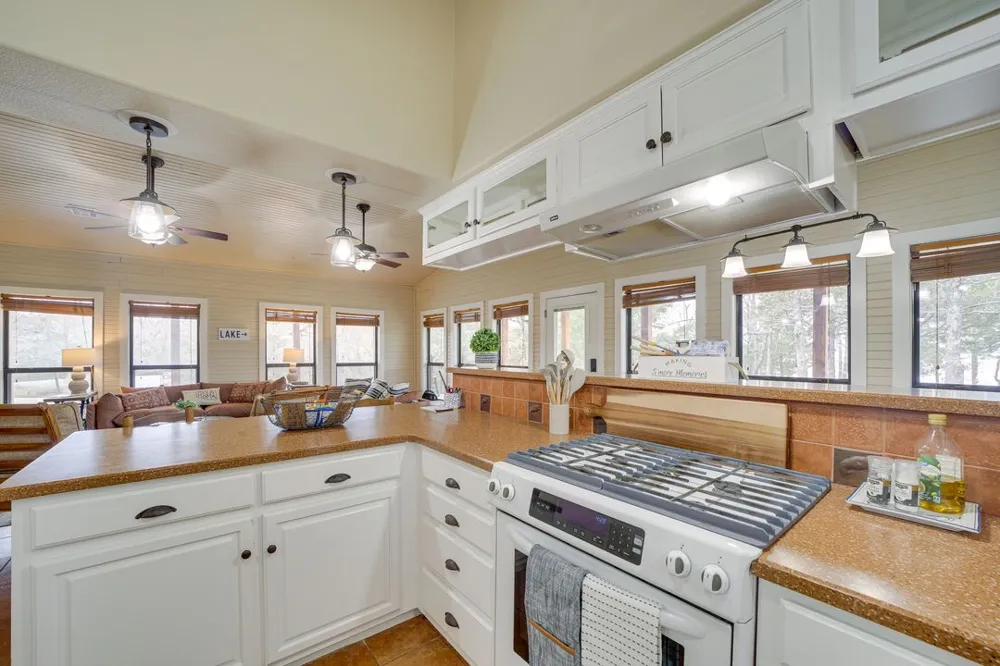 1656 McNally Road Eufaula, OK 74432