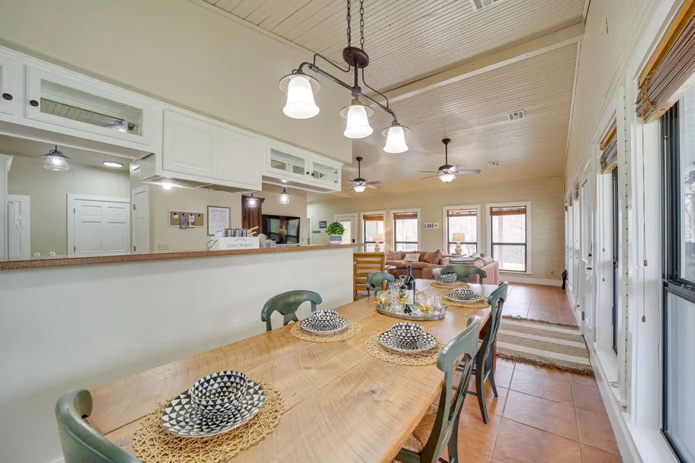 1656 McNally Road Eufaula, OK 74432