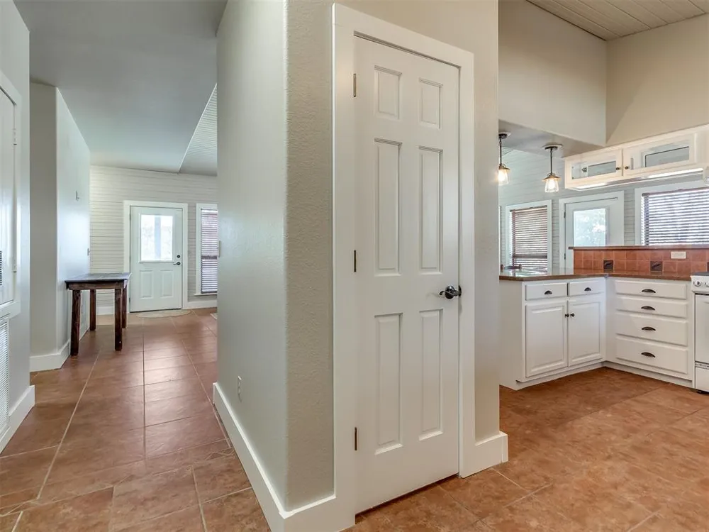 1656 McNally Road Eufaula, OK 74432