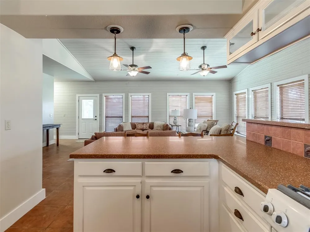 1656 McNally Road Eufaula, OK 74432