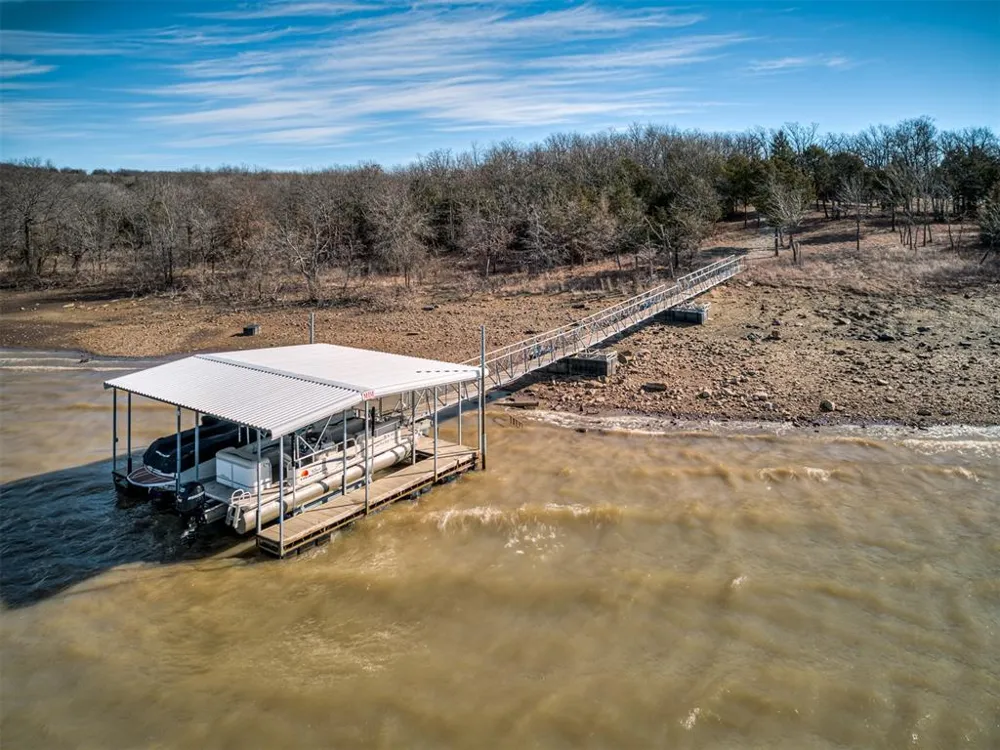 1656 McNally Road Eufaula, OK 74432