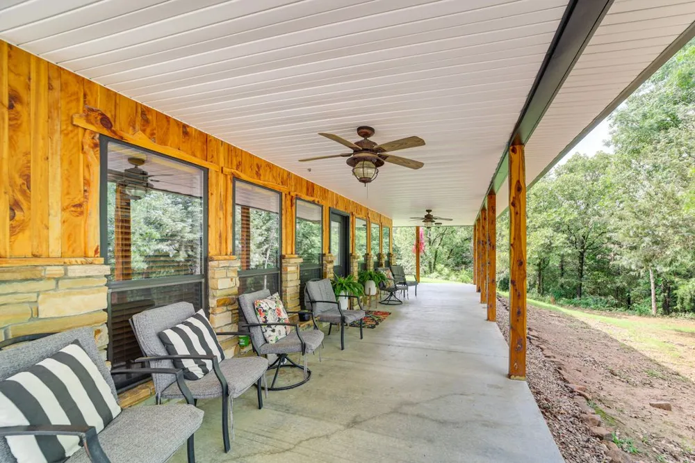 1656 McNally Road Eufaula, OK 74432