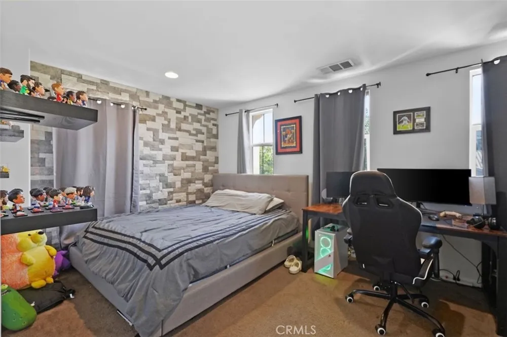 4182 Cypress Circle Lake Elsinore, CA 92530