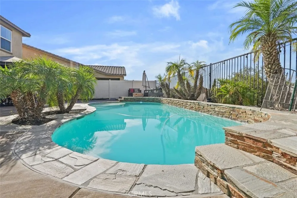 4182 Cypress Circle Lake Elsinore, CA 92530