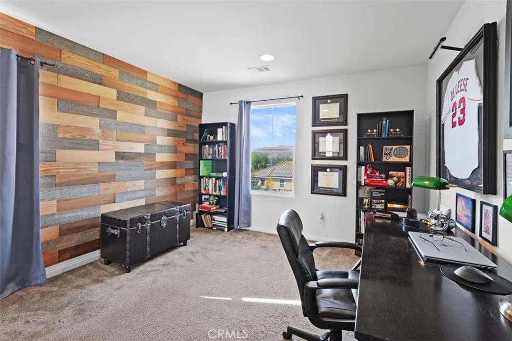 4182 Cypress Circle Lake Elsinore, CA 92530