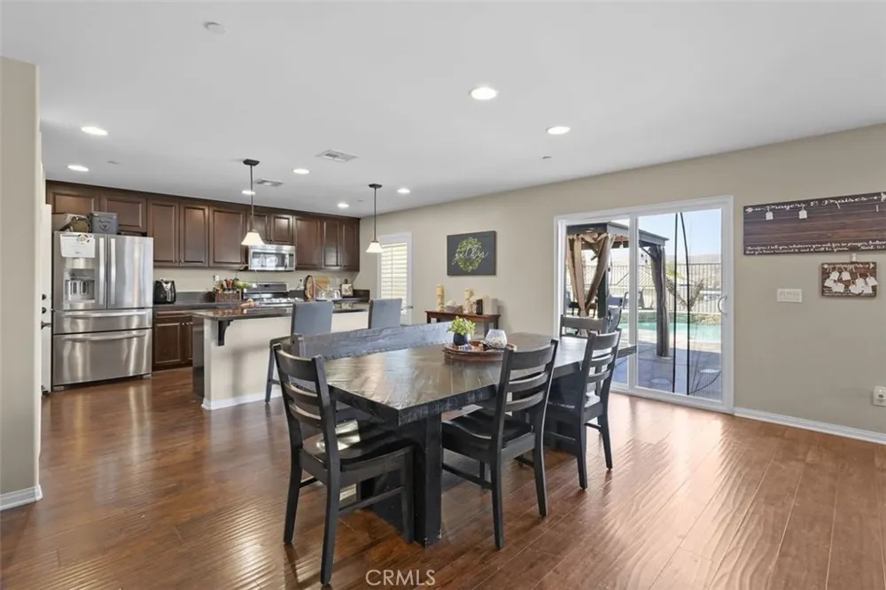 4182 Cypress Circle Lake Elsinore, CA 92530