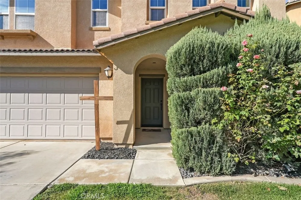 4182 Cypress Circle Lake Elsinore, CA 92530