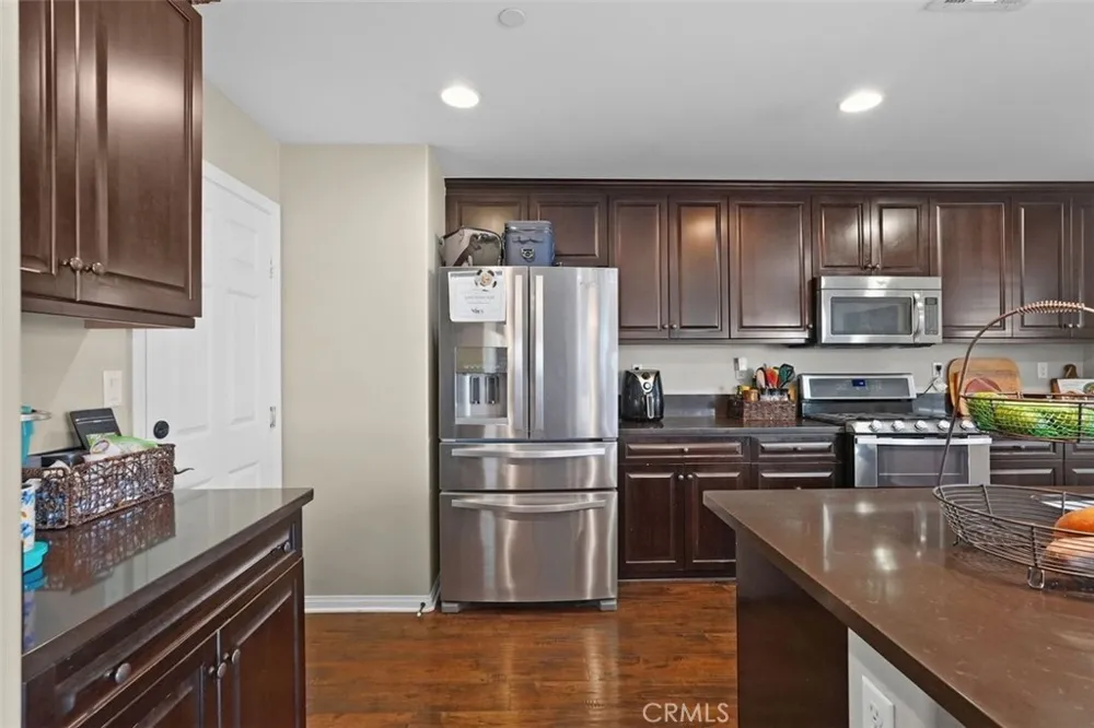 4182 Cypress Circle Lake Elsinore, CA 92530
