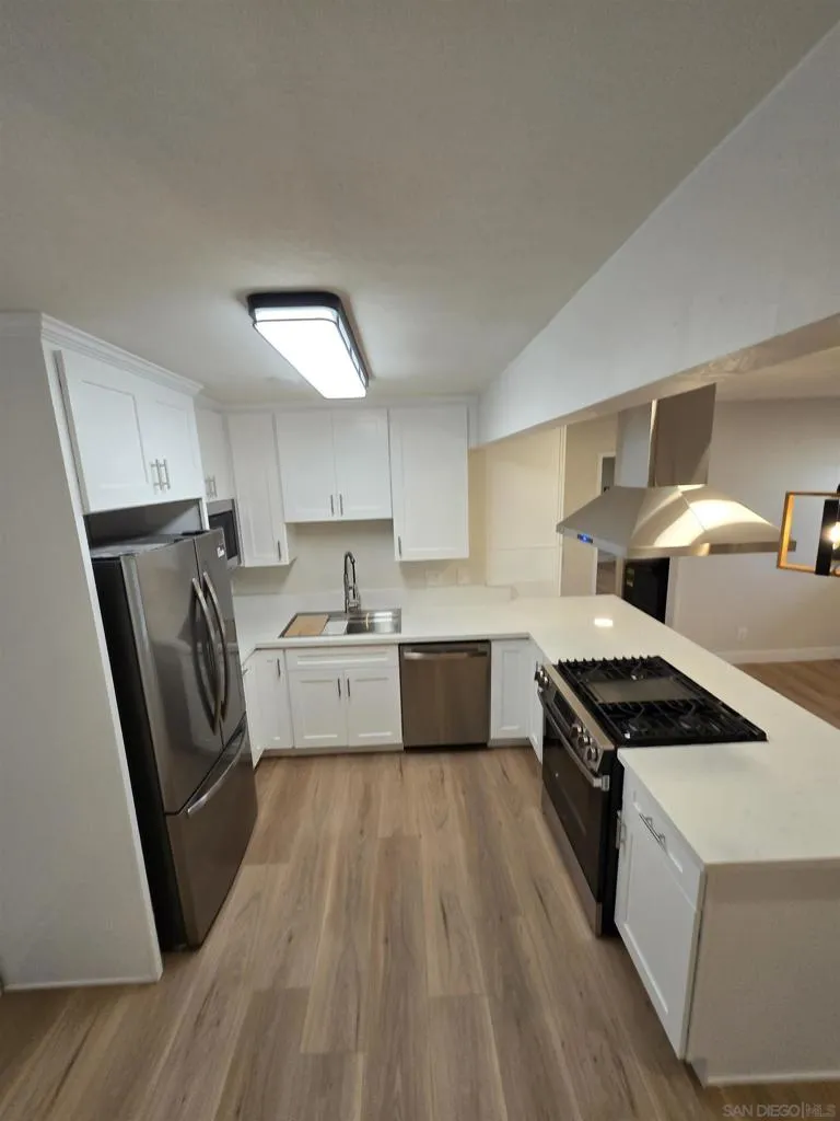 2132 E 5th ST National City, CA 91950