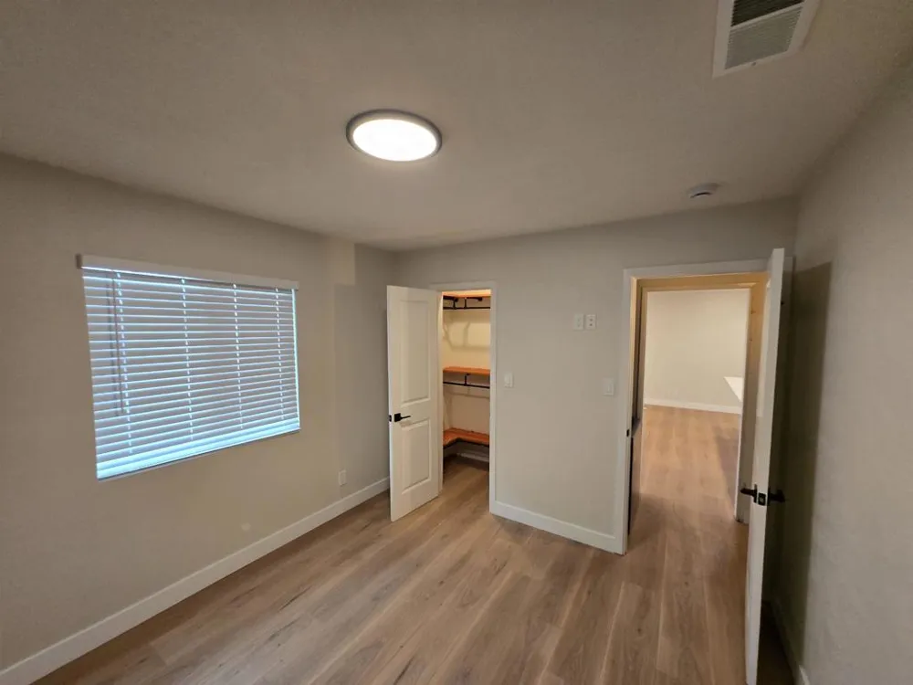 2132 E 5th ST National City, CA 91950