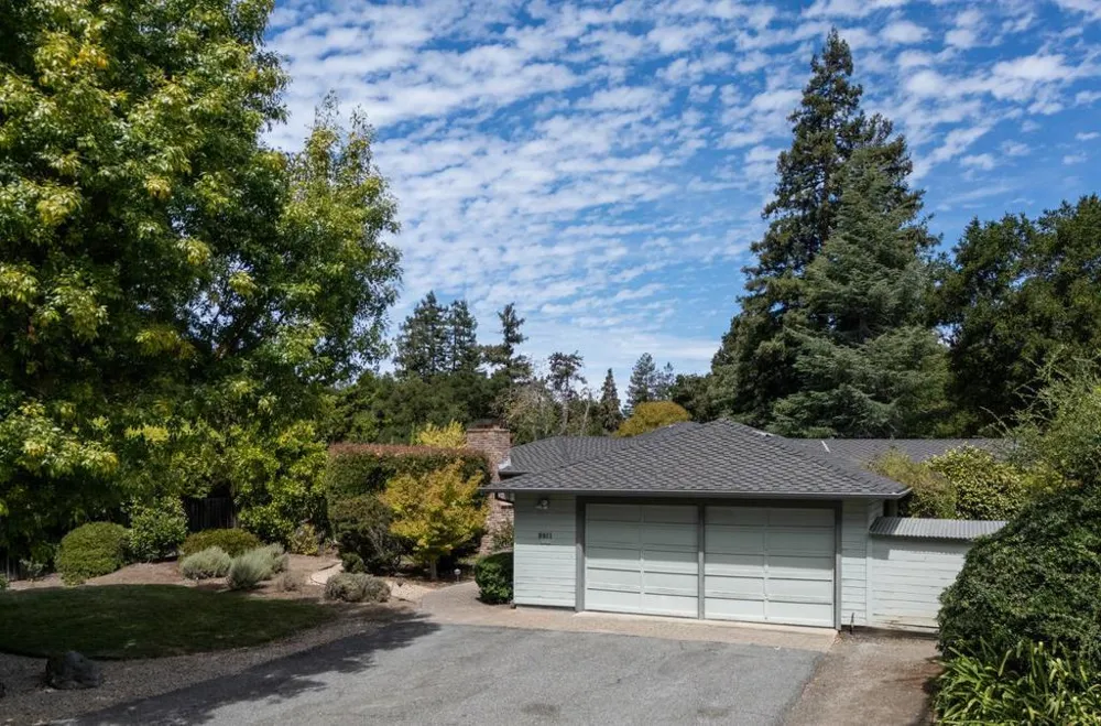 3511 La Mata Way Palo Alto, CA 94306