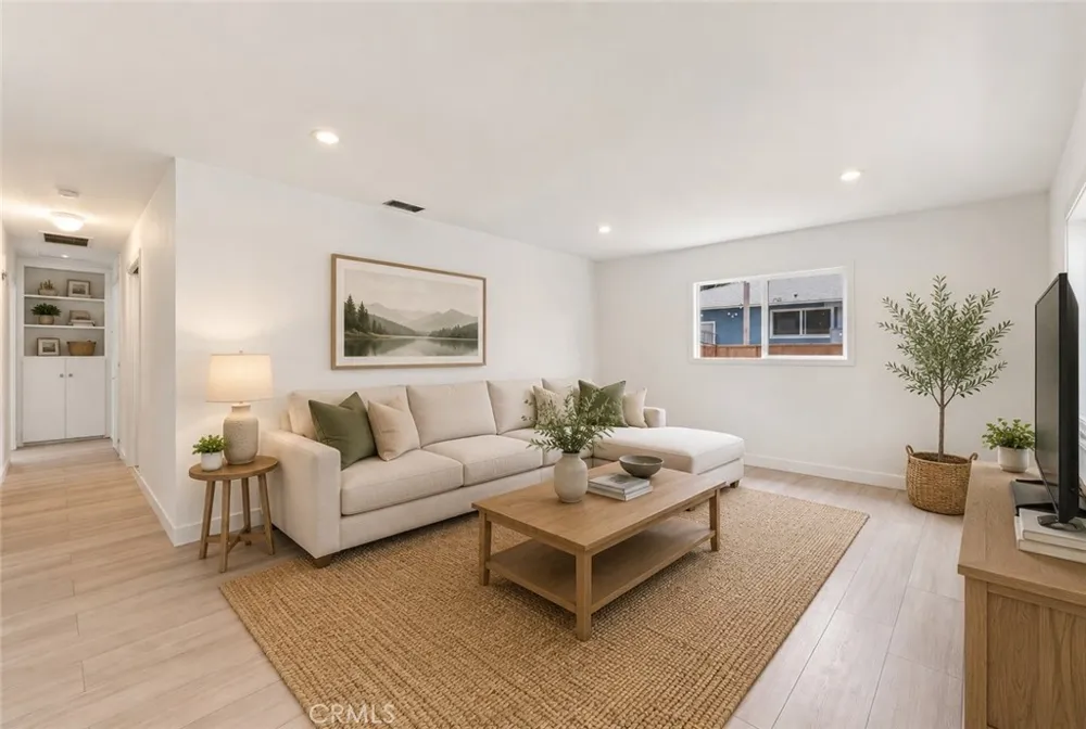 13224 Greenstone Norwalk, CA 90650