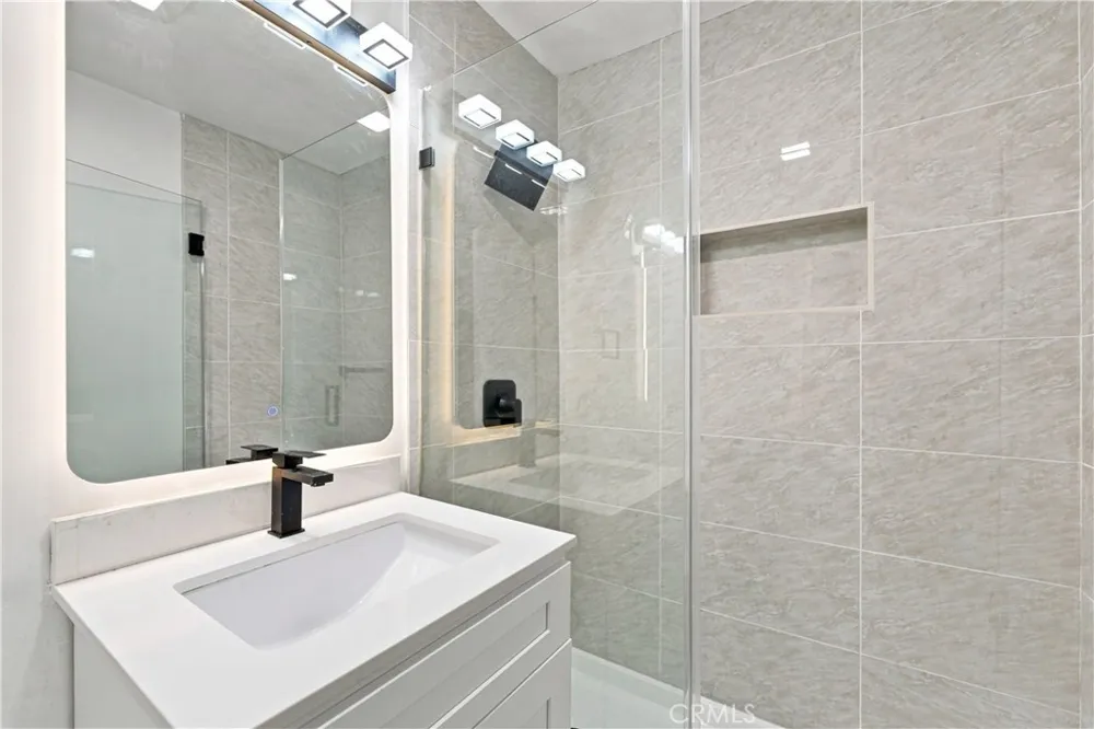 13224 Greenstone Norwalk, CA 90650