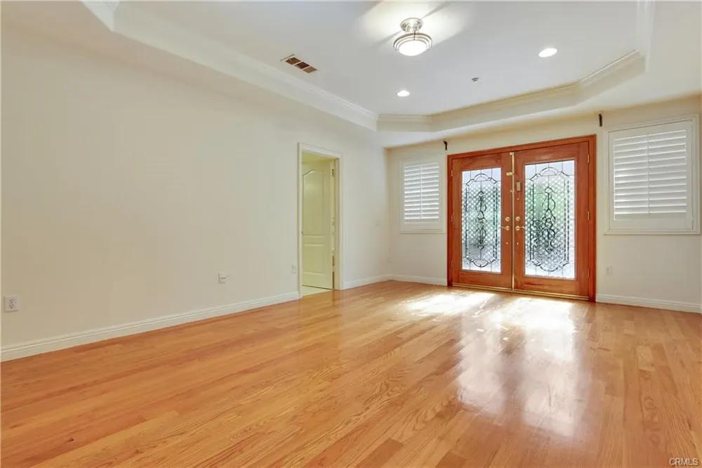 320 S Old Ranch Road Arcadia, CA 91007