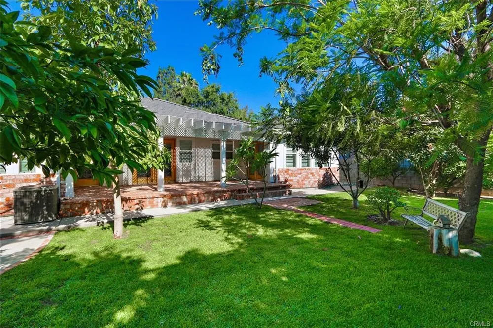 320 S Old Ranch Road Arcadia, CA 91007