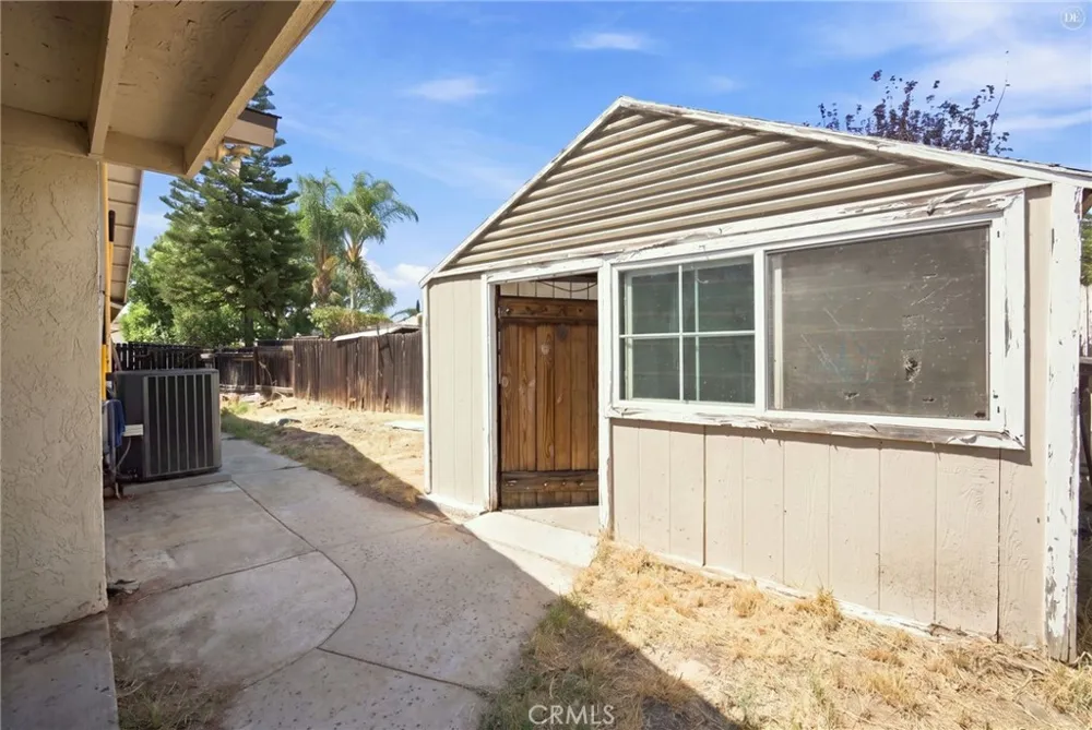 3575 Philadelphia Court Riverside, CA 92503