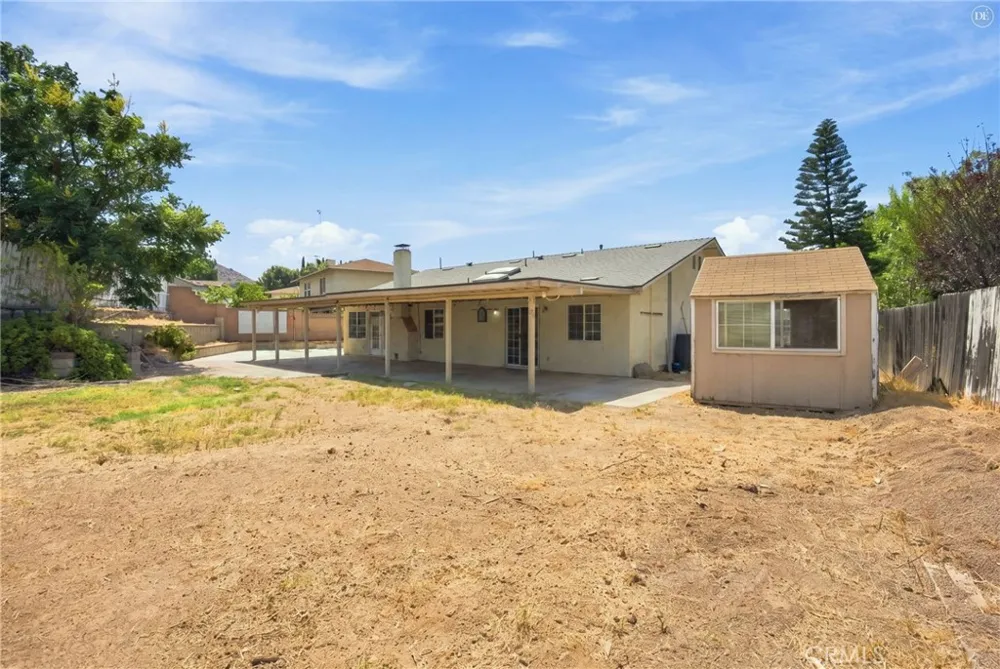 3575 Philadelphia Court Riverside, CA 92503
