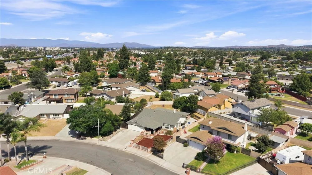 3575 Philadelphia Court Riverside, CA 92503