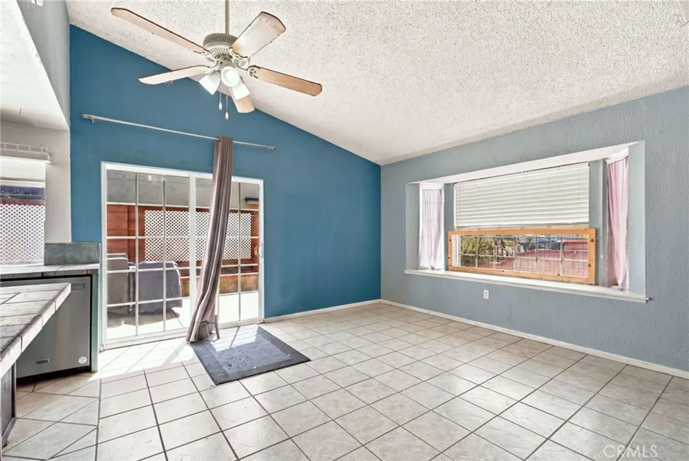 3575 Philadelphia Court Riverside, CA 92503