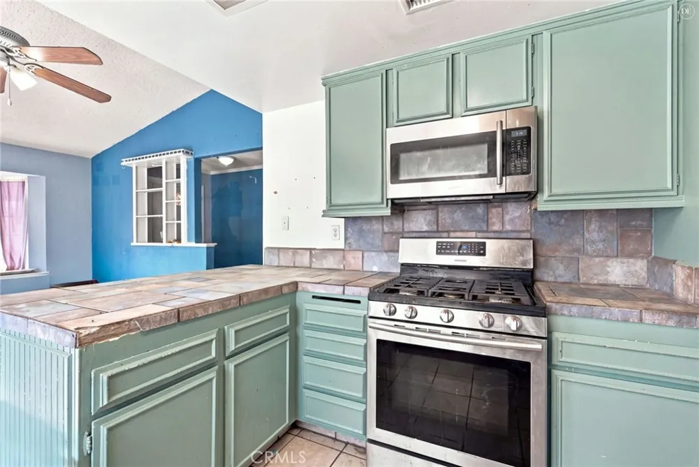 3575 Philadelphia Court Riverside, CA 92503