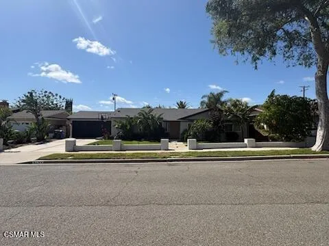 4749 Sulphur Springs Drive Simi Valley, CA 93063