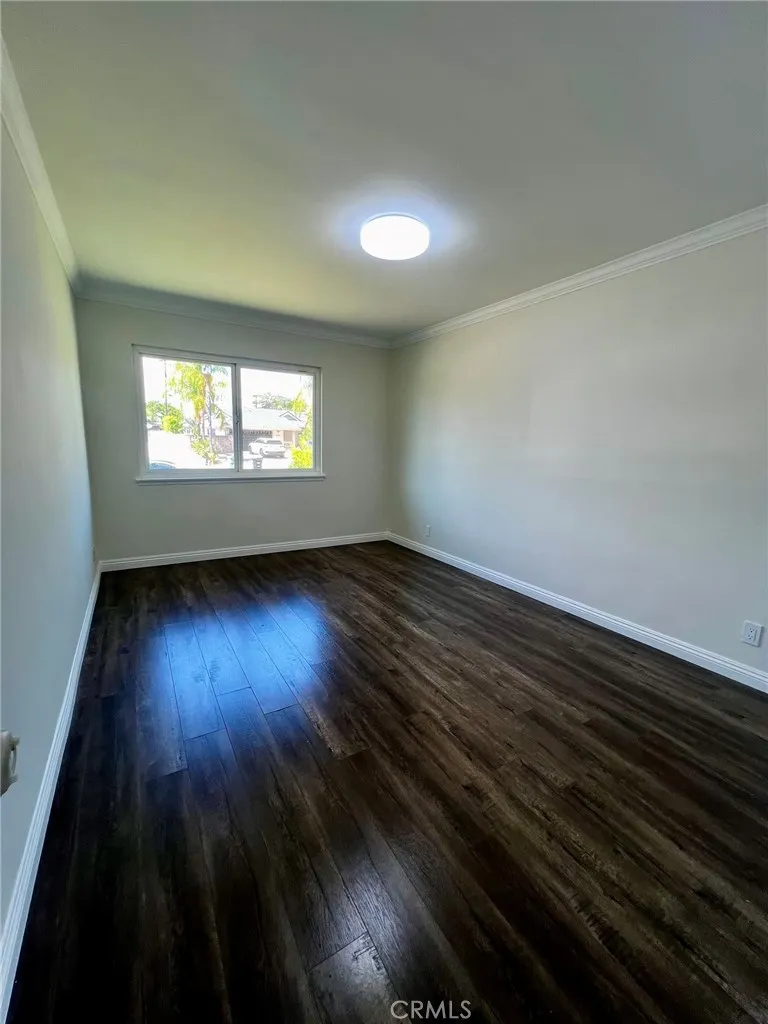 17170 Vintage Street Northridge, CA 91325
