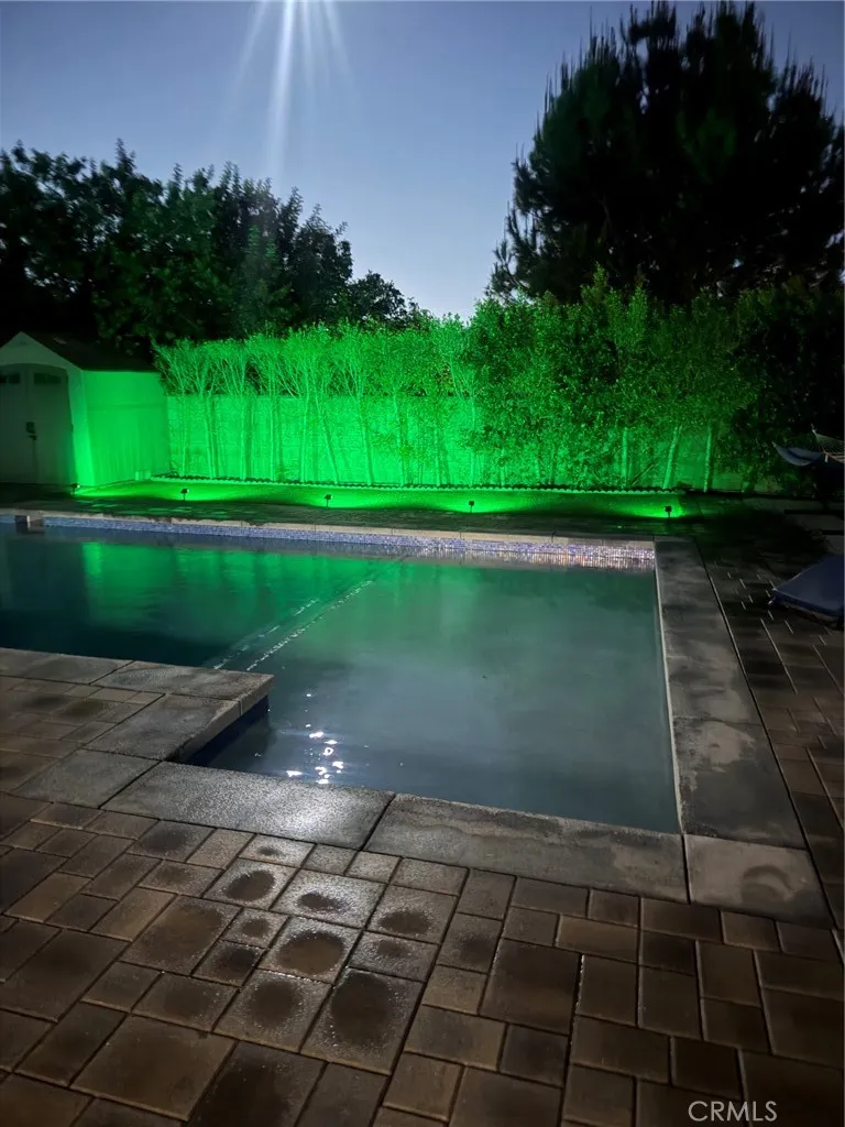 17170 Vintage Street Northridge, CA 91325