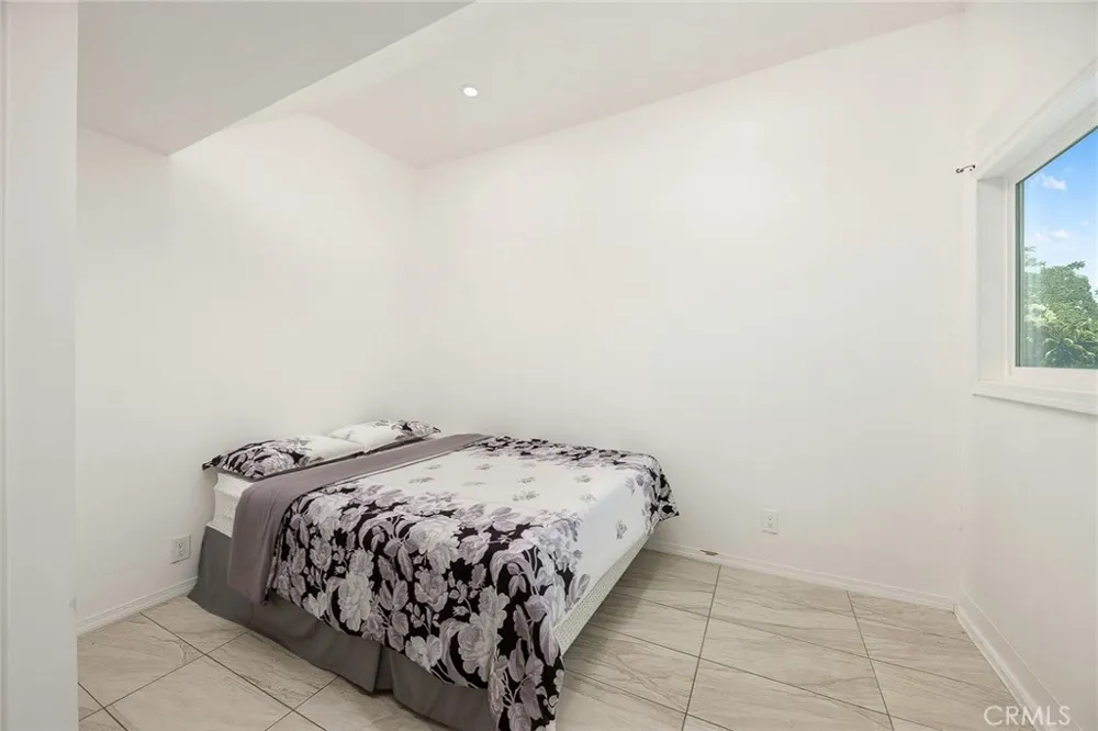 4128 Lynd Arcadia, CA 91006
