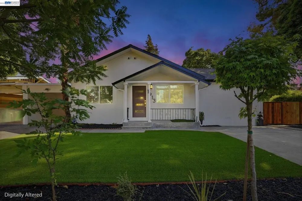 1913 W Middlefield Rd Mountain View, CA 94043