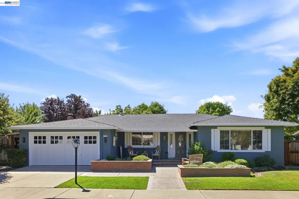 1712 Beachwood Way Pleasanton, CA 94566