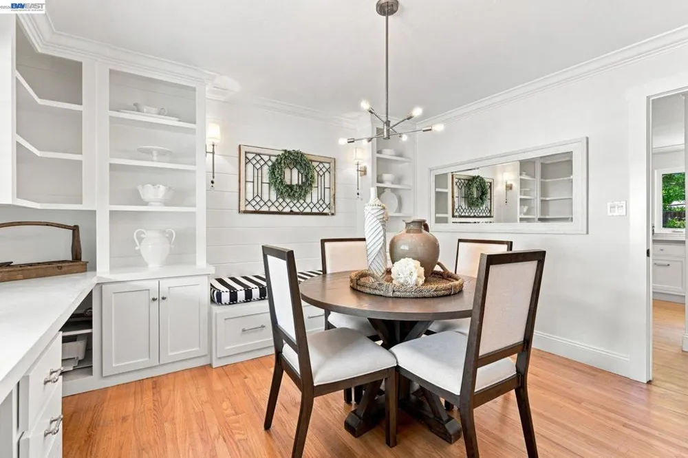 1712 Beachwood Way Pleasanton, CA 94566