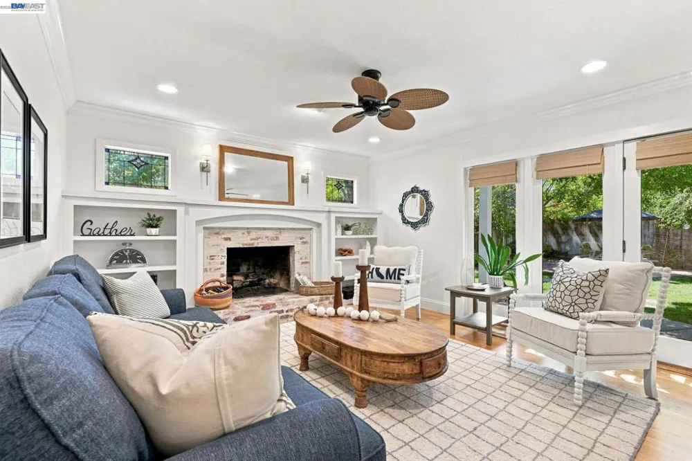 1712 Beachwood Way Pleasanton, CA 94566