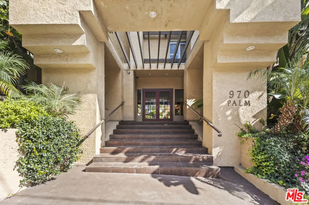 970 Palm Avenue #209 West Hollywood, CA 90069