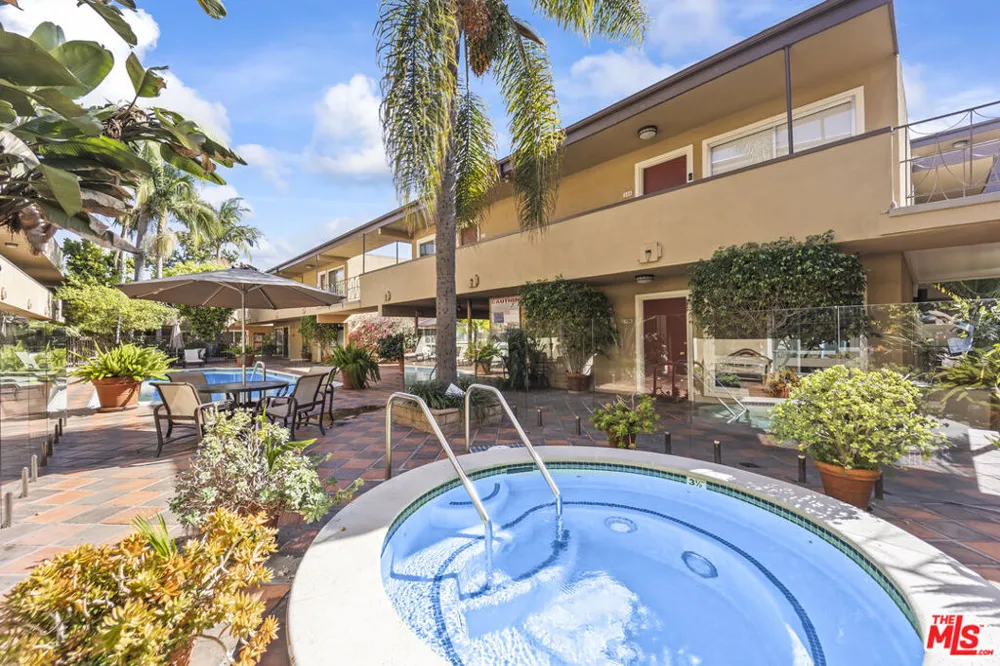 970 Palm Avenue #209 West Hollywood, CA 90069