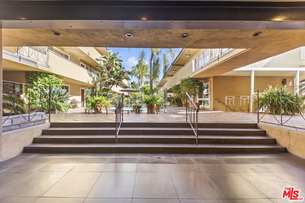 970 Palm Avenue #209 West Hollywood, CA 90069