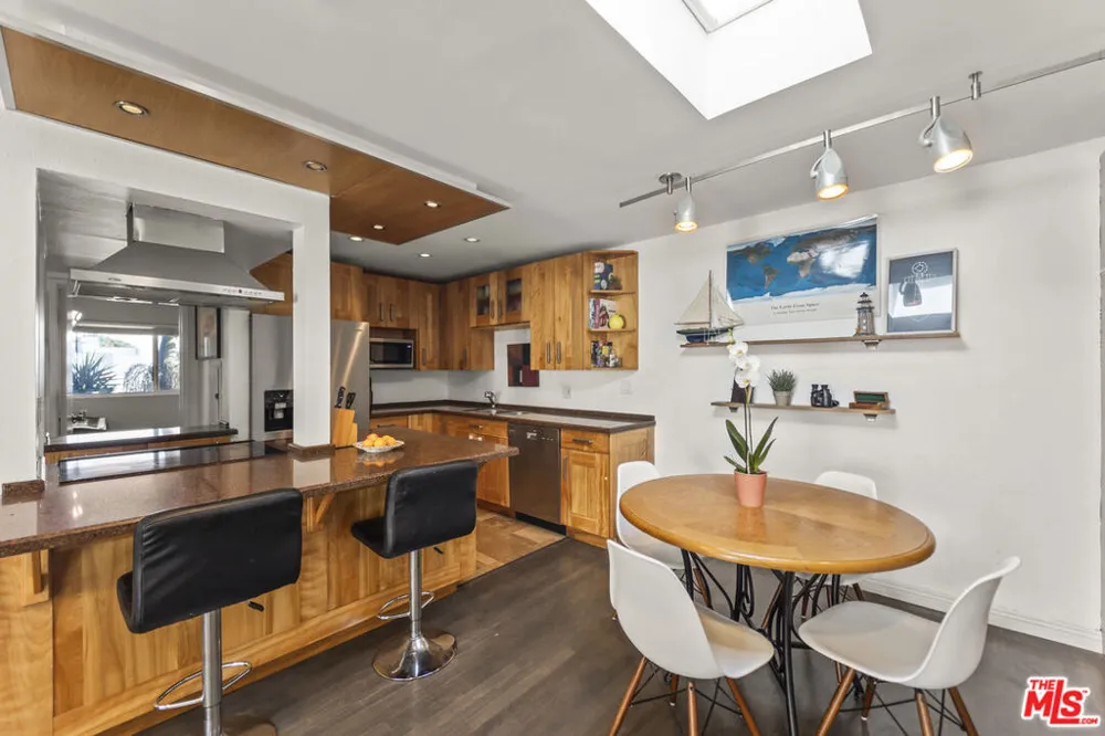 970 Palm Avenue #209 West Hollywood, CA 90069