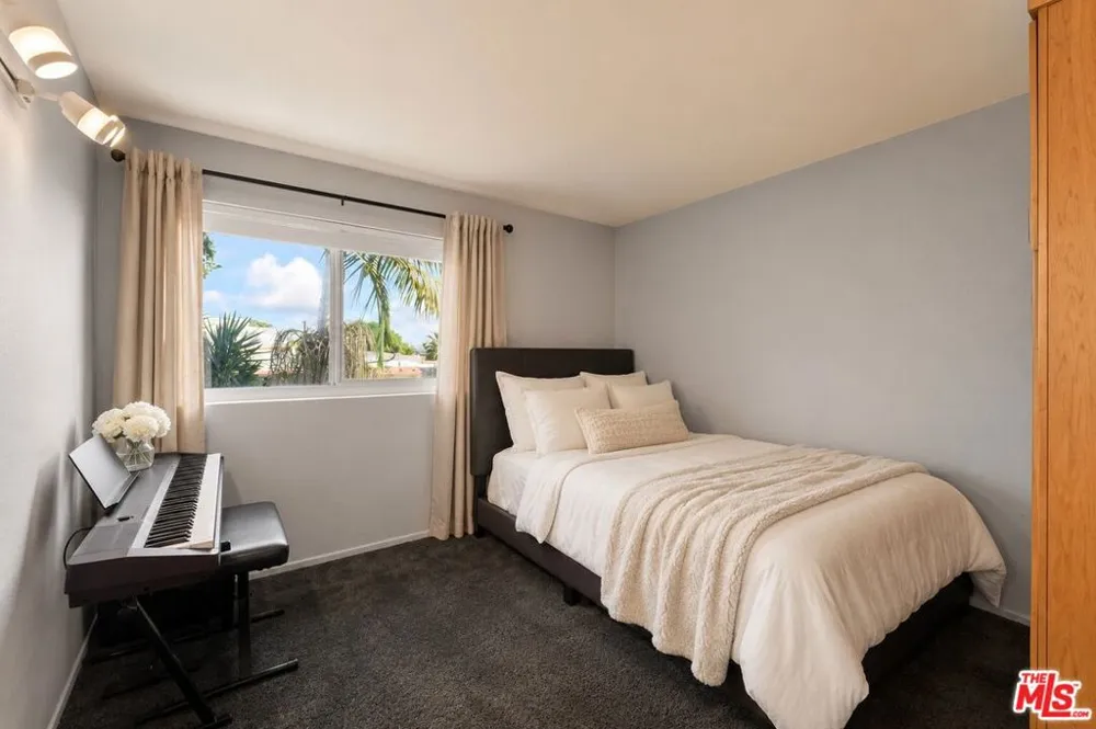 970 Palm Avenue #209 West Hollywood, CA 90069