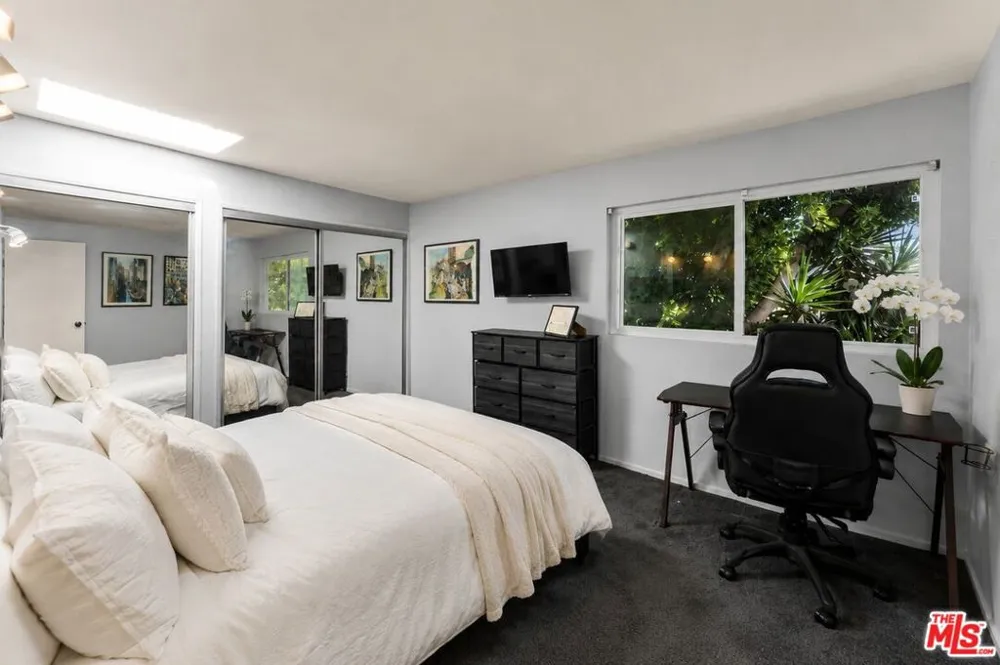 970 Palm Avenue #209 West Hollywood, CA 90069