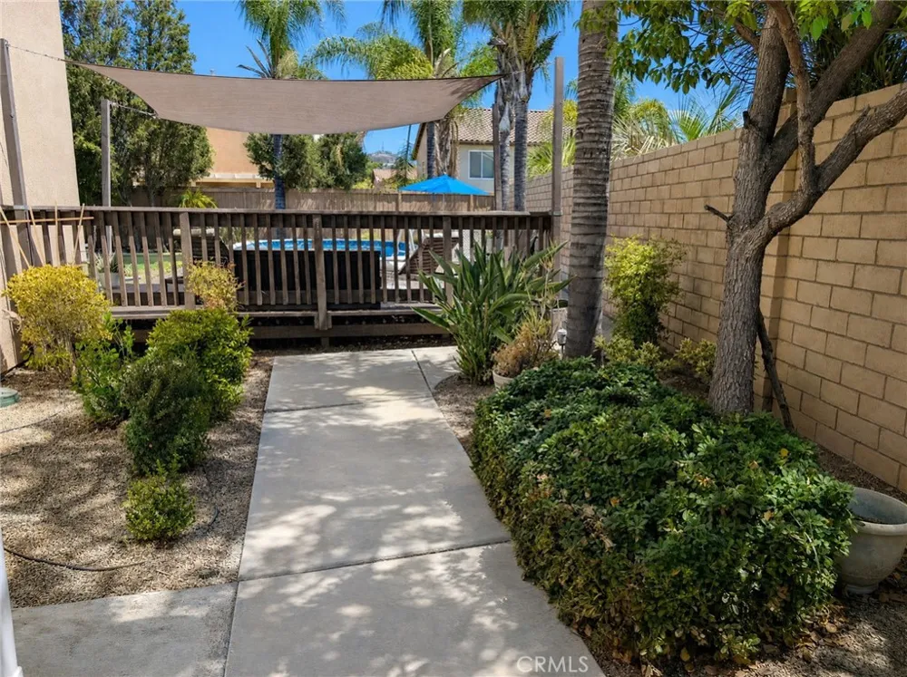 23728 Tatia Murrieta, CA 92562