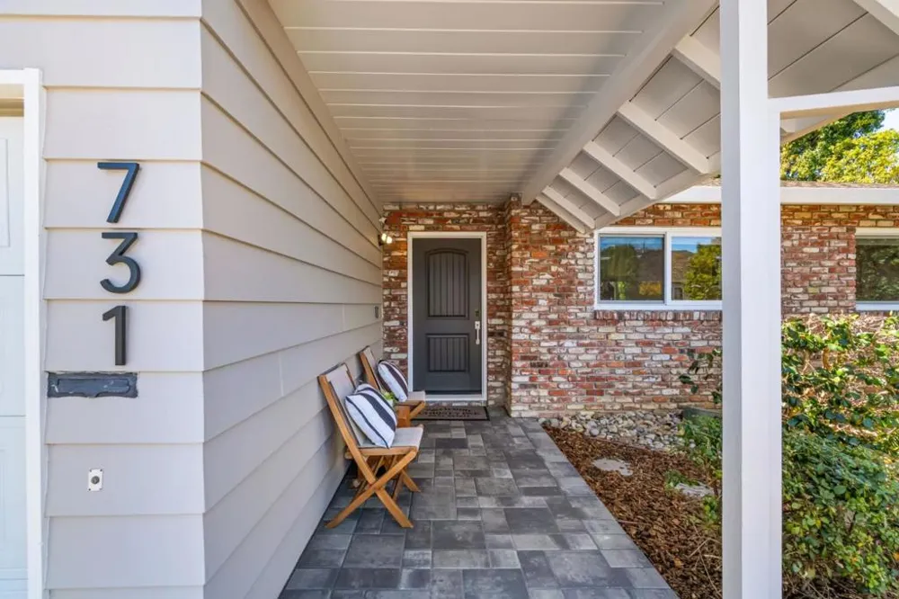 731 W Capistrano Way San Mateo, CA 94402