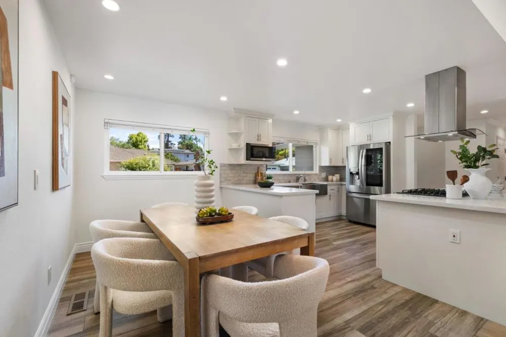 731 W Capistrano Way San Mateo, CA 94402