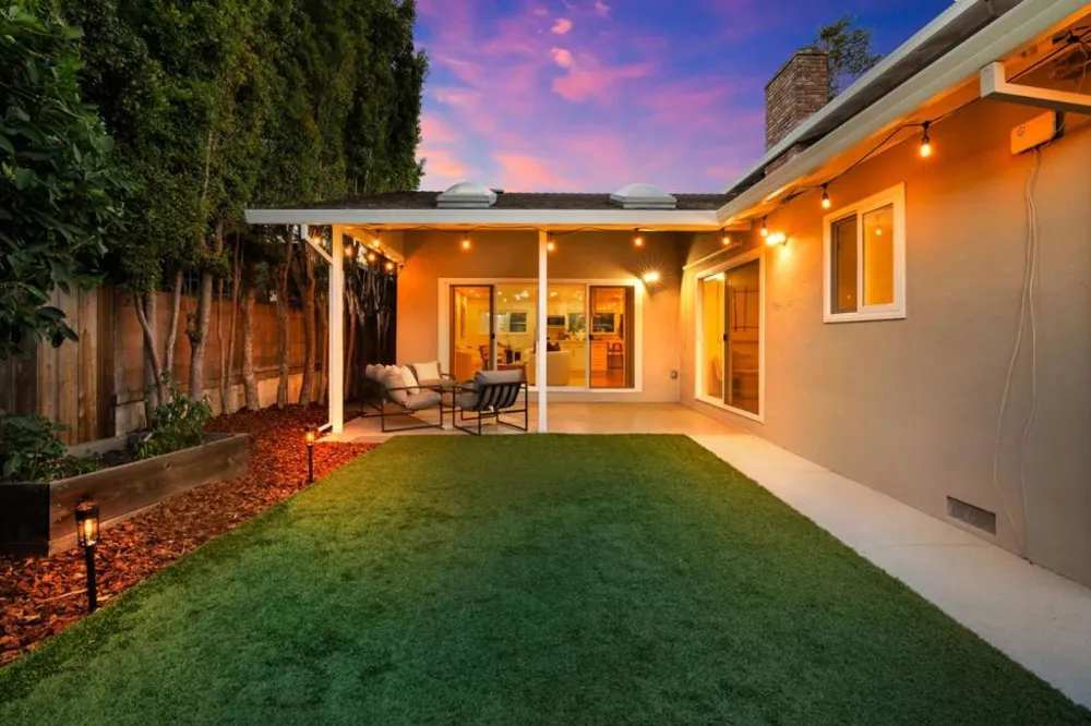 731 W Capistrano Way San Mateo, CA 94402