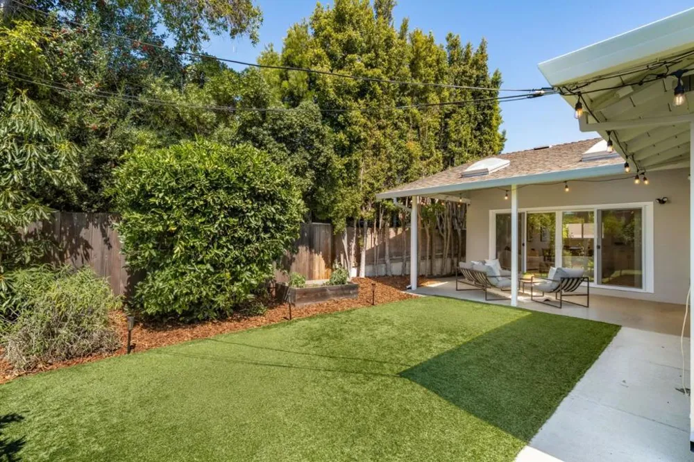 731 W Capistrano Way San Mateo, CA 94402
