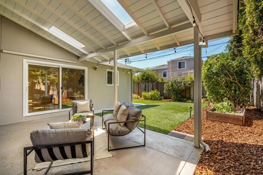 731 W Capistrano Way San Mateo, CA 94402
