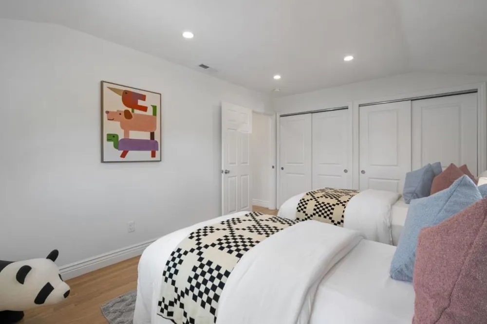 731 W Capistrano Way San Mateo, CA 94402